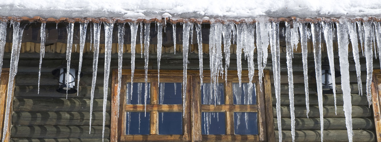 Spray foam prevents ice dams by providing proper insulation in Baltimore attic spaces Spray foam prevents ice dams by providing proper insulation in Baltimore attic spaces